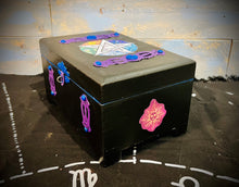 Load image into Gallery viewer, Third Eye Magik Young Beginner Element Spell Box